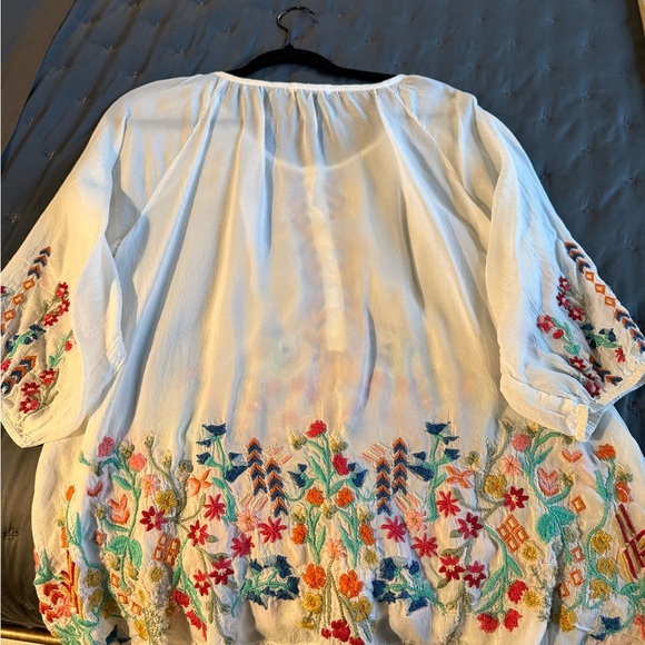 Johnny Was sheer embroidered blouse. Great condition. Size Small - Picture 7 of 7